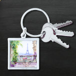 Watercolor Eiffel Torn Paris Fransk Cafe Fyrkantig Silverfärgad Nyckelring<br><div class="desc">Vattenfärgen Eiffel Torn Paris Fransk Cafe Keychain har en fransk kaféyta med Paris och Eiffel Torn i bakgrunden. Skapat av Evco Studio www.zazzle.com/store/evcostudio</div>
