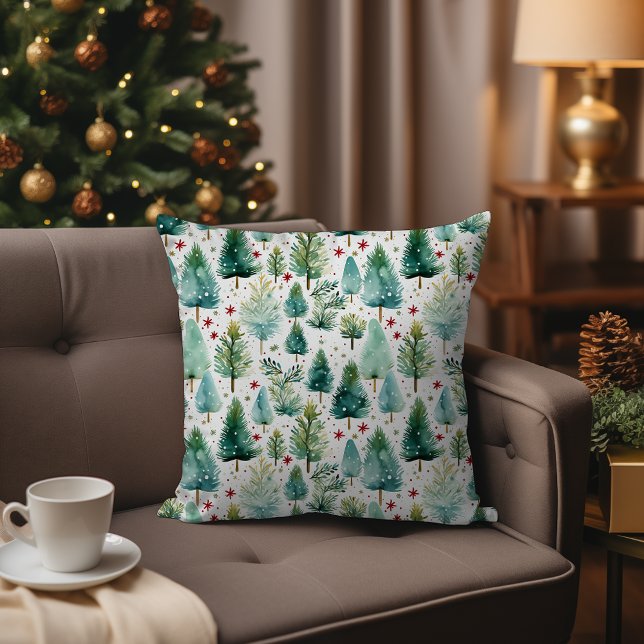 Watercolor Grönt Julgran Winter Forest Kudde (Watercolor Green Christmas Tree Winter Forest Throw Pillow in Decorated Christmas Living Room )