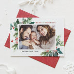 Watercolor Hollies Faux Gold Foil-julfoto<br><div class="desc">Skicka dina kära julhälsningar den här säsongen med det här vackra vågräts platta julfotkort. Den har vattenfärgshollier,  faux guld-folie-accenter,  matchande helgdag och modern typografi. Texterna är helt redigerbara. Anpassa det här lilla julfotokortet genom att lägga till ditt foto,  namn och år.</div>