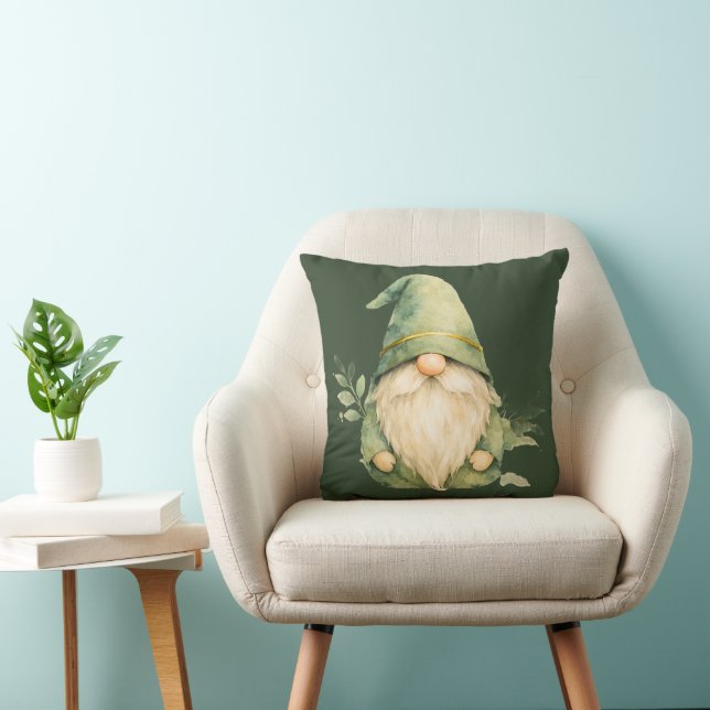 Watercolor Irish Gnome with Shamrock Throw Pillow Kudde (Stol)