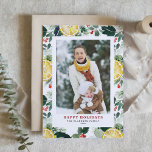 Watercolor Lemon och Winter Greenery Photo Helgkort<br><div class="desc">Sprid helgdag cheer med vårt anpassade-fotokort med helgdag, som innehåller en fin vattenfärg mönster av citroner, holly och vintergrön. Den här festliga designen ger dig en ny, levande nyans till dina semesterhälsningar och är perfekt för att skicka personlig till vänner och familj. Anpassa enkelt det här citronkortet med ditt favoritfoto...</div>