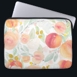 Watercolor Peach Blommigt Mönster Laptop sleeve<br><div class="desc">Watercolor Peach Blommigtar Mönster Laptop sleeve. Snyggt laptop sleeve med vattenfärgade illustrationer av persikor,  blommor och blad. Ljusstark och glad perfekt för vem som helst.</div>