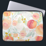 Watercolor Peach Blommigt Mönster Laptop sleeve<br><div class="desc">Watercolor Peach Blommigtar Mönster Laptop sleeve. Snyggt laptop sleeve med vattenfärgade illustrationer av persikor,  blommor och blad. Ljusstark och glad perfekt för vem som helst.</div>
