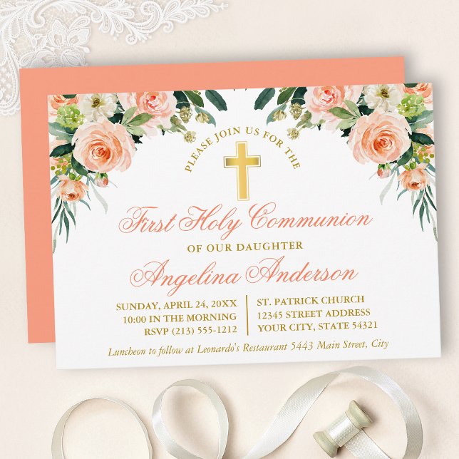 Watercolor Peach White Blommigt First Communion Gu Inbjudningar (Customize to change text color, size, style or to change color of back of card.)
