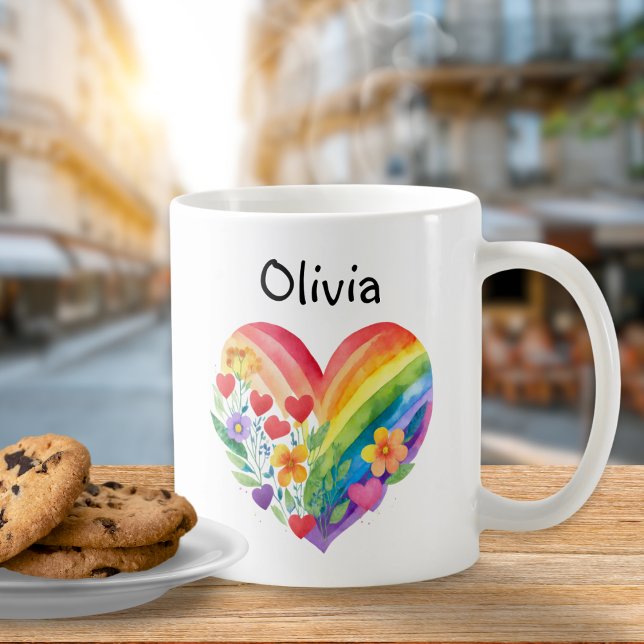 Watercolor Regnbåge Hjärtan Personlig Kaffemugg (A cute personalized mug with rainbow heart design)