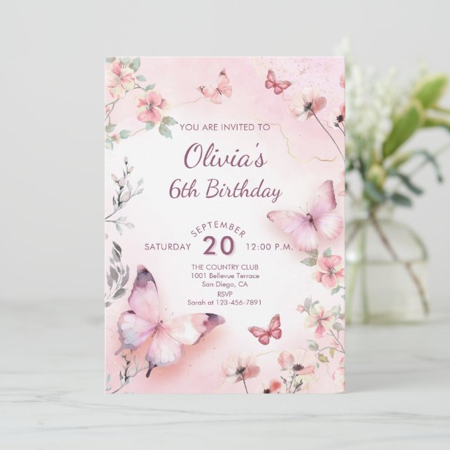 Watercolor Rosa Butterflies Blommigt Girl Birthday Inbjudningar (Stående Fram)