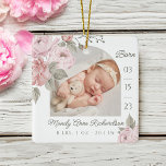 Watercolor Rosa Peony Blommigt Baby Birth Stat Pho Julgransprydnad Keramik<br><div class="desc">Nyfödd bebis födelsetal är fotojulprydnad. Utformningen har två foton, ett foto på framsidan och ett på baksidan. Visning nyfödd bebis. Födelsedatum visas längs sidan och baby namn och födelsestatus längs grund. Vackra blommigtar med blommor av rosa blommigt med accenter av lush grönt sage löv och greenery. Blommigtarna är placerade i...</div>