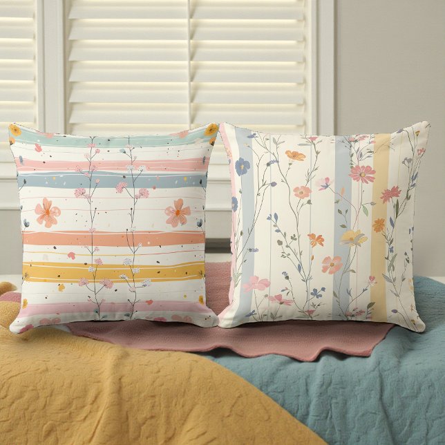 Watercolor Soft Colors Flowers Double Sided Kudde (Skapare uppladdad)