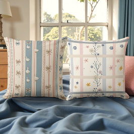 Watercolor Soft Geese & Floral Double Sided Kudde