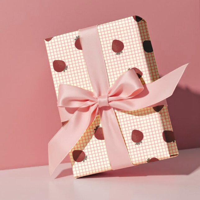 Watercolor Strawberries on Pink Grid - Valentine Presentpapper (Skapare uppladdad)