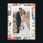 Watercolor Winter Blommigt Newlyed jul Vykort<br><div class="desc">Elegant Watercolor Winter Blommigt Newlyed Photo God jul Postcard innehåller vackra rödpoinsettias,  botaniskt grönämne,  vintern bladverk,  hullbär och vit ros. Guld Ram.</div>