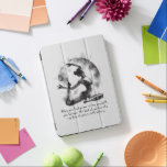 Watercolor Yoga Reiki One-Legged Kung Pigeon Pose iPad Pro Skydd<br><div class="desc">Modern Yoga Fitness Studio / Meditation Instructor / Personal Trainer / Life Coach / Healer / Reiki Master / Massage Therapy Quotes iPad Case & Covers. En flickas skarpa målning i vattenfärgen när hon balanserar i en ensidig Kung Pigeon-dos. Eka Pada Rajakapotasana betyder att Eka Pada Rajakapotasana översätter till "enkelbenad...</div>