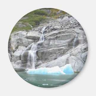 Waterfall och Iceberg Alaska Inside Passage Magnet