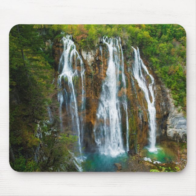 Waterfalls upphöjda vy, Kroatien Musmatta (Framsidan)