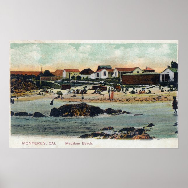 Waterfront View of Macabee BeachMonterey, CA Poster (Framsidan)