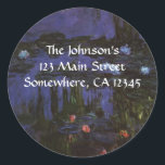 Waterlilies av Claude Monet, Vintage Impressionism Runt Klistermärke<br><div class="desc">Waterlilies (1915) av Claude Monet är en vintage intsionistisk bra art naturmålning. De mörkare tonerna antyder att han målade detta mästerverk på natten. En av många vatten liljerar målningar som Monet målade av dammen i sin vår-blomsterträdgård i Giverny, Frankrike. Om konstnären: Claude Monet (1840-1926) var en av grundarna av den...</div>