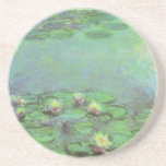Waterlilies av Claude Monet, Vintage Impressionism Underlägg Sandsten<br><div class="desc">Waterlilies (1914) av Claude Monet är en vintage som målar upp bra art blommigt. Ett av flera vatten-målningar som Monet målade av dammen i sin vår-blomsterträdgård i Giverny, Frankrike. Om konstnären: Claude Monet (1840-1926) var en av grundarna av den Fransk målningsrörelsen och de flesta av hans målningar var "en plein...</div>