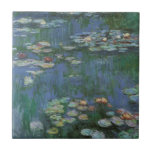 Waterlilies by Claude Monet, Vintage Flowers Kakelplatta<br><div class="desc">Waterlilies (1916) av Claude Monet. Vatten Lilies är en målning av vintagens bra konst blommigt. Monets blomsterträdgård i vår i Giverny, Frankrike. Detta landskap är en av många variationer i vatten lila målningar som Monet målade upp av sin damm. Om konstnären: Claude Monet (1840-1926) var en av grundarna av den...</div>