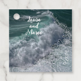 Waves and sea with Doodle hearts Gåvor Etiketter