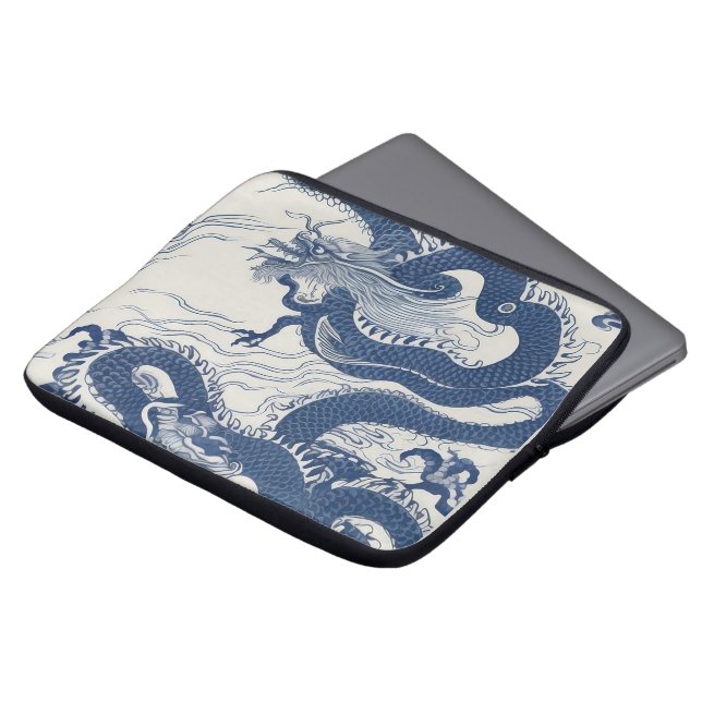 Waves of the dragon Laptop sleeve (Framsida topp)