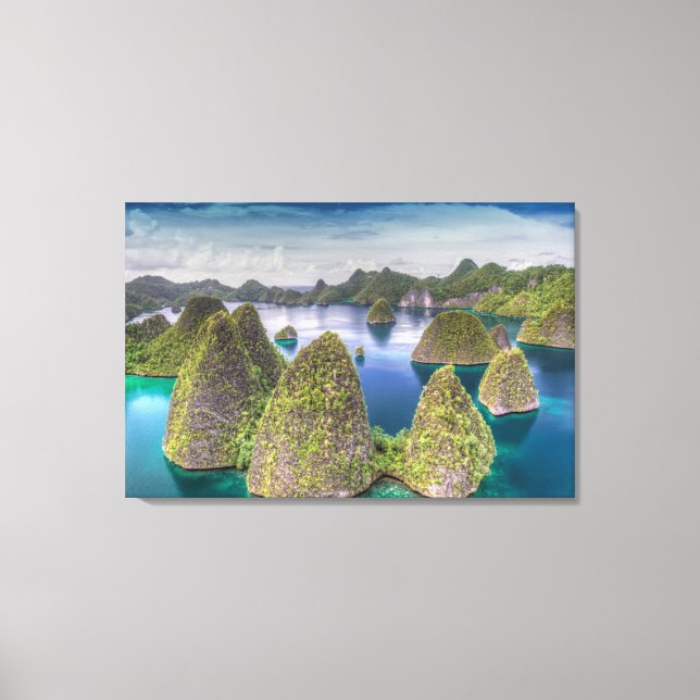 Wayag Island landskap, Indonesien Canvastryck (Framsida)