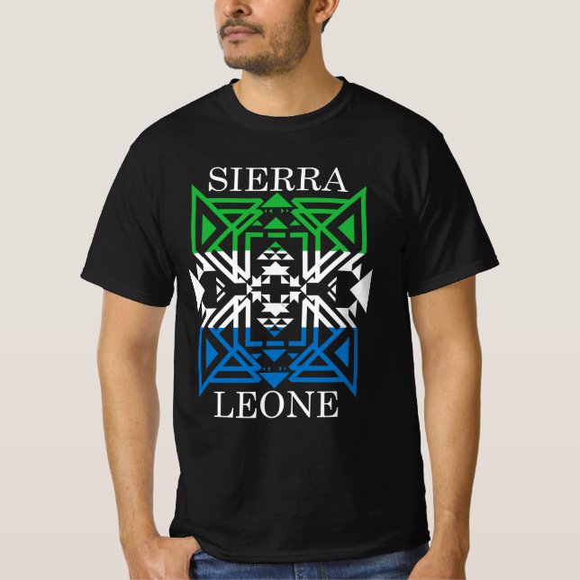 WAYout Arts Freetown Sierra Leone Geometric Flagga T Shirt (Framsida)