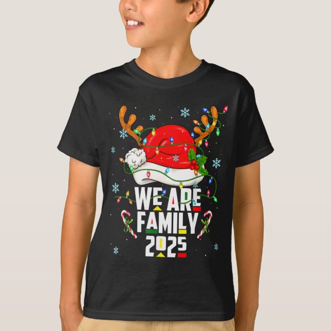 We Are Family 2025 Black Christmas Tree Santa Pjs  T Shirt (Framsida)