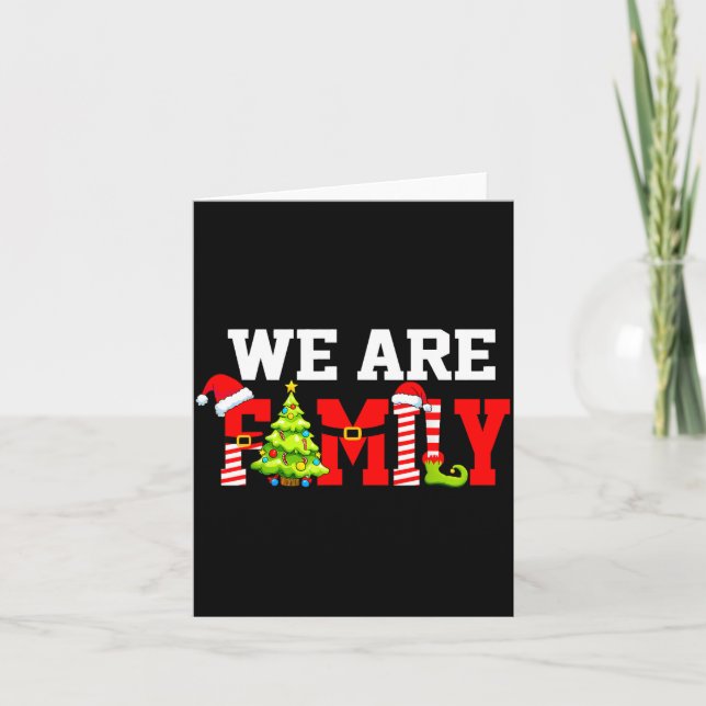 We Are Family Santa Hat Xmas Tree Elf Christmas Ma Kort (Framsida)