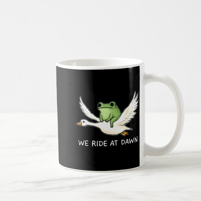 We Ride At Dawn Funny Frog Riding Goose Chaotic An Kaffemugg (Höger)