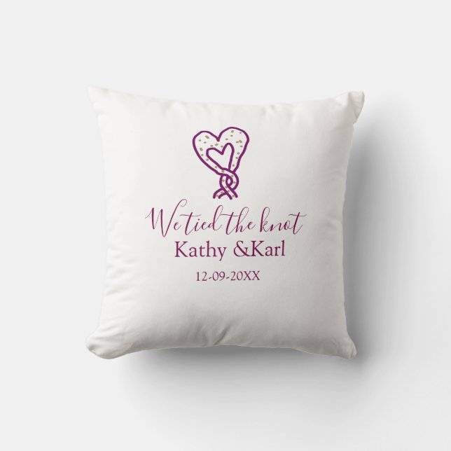 We tied the knot pink heart knots name date romant kudde (Framsida)