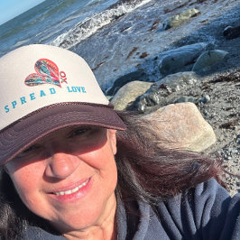 Wear Your Love truckerhatt - Sprid Kärlek Keps