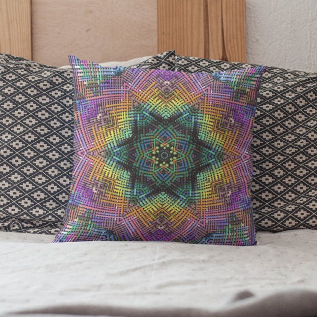 Weave Mandala Teal Gult och Rosa Kudde (Skapare uppladdad)