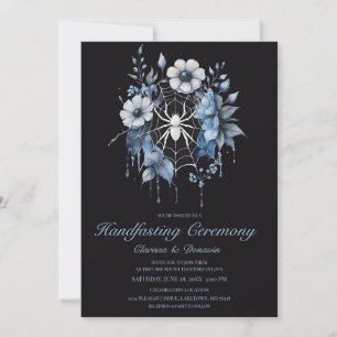 Webben för Gothic Dusty Blue Spider Blommigt Handf Inbjudningar