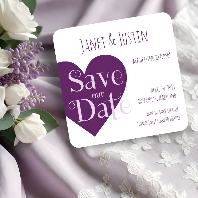 Wedding Purple Heart Modern Minimalist Spara Datumet (This design for Save the Date with a modern, milimalist and current style, with a vibrant purple.)