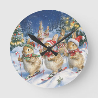 Weihnachtliche Hasen beim Skifahren im Winterwald Rund Klocka