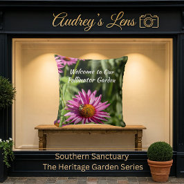 Welcome to our Pollinator Garden Floral Kudde