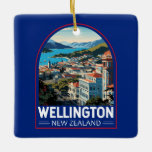 Wellington New Zealand Travel Art Vintage Julgransprydnad Keramik<br><div class="desc">Wellington-reflektorns färdedesign. Wellington,  huvudstaden i Nya Zeeland,  ligger nära Nordöns sydligaste punkt på Cooksundet.</div>