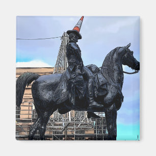 Wellington-statyens herke med en trafikbil magnet