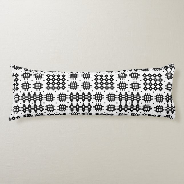 Welsh Faux Tapestry Black and White Body Pillow Kroppskudde (Framsidan)