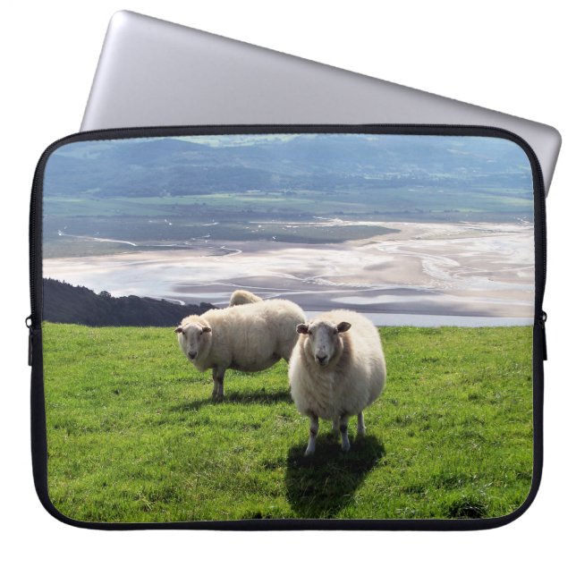 WELSH MOUNTAIN SHEEP LAPTOP SLEEVE (Framsidan)
