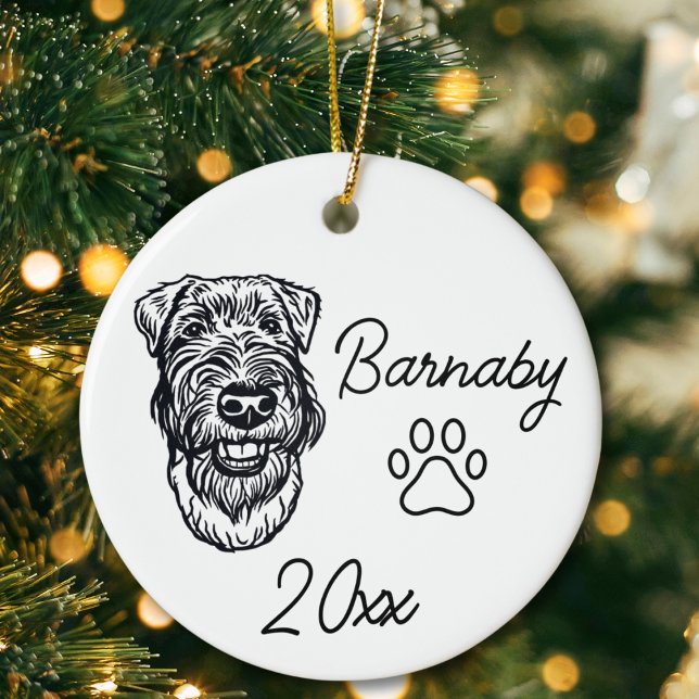 Welsh Terrier Hund Anpassat Namn & År Linje Konst Julgransprydnad Keramik (Welsh Terrier Dog Custom Name and Year Ornament with Paw Print. Black and White Line Art Modern)