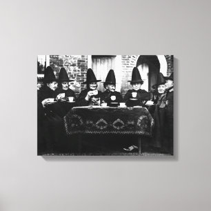 Welsh Witches - Tea Party Vintage Canvastryck