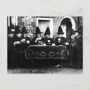 Welsh Witches with Tea Crone Teatime Helg Vykort