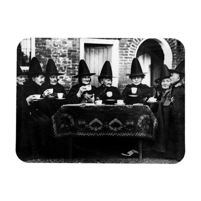 Welsh Witches with Tea Crone Teatime Magnet (Horisontell)