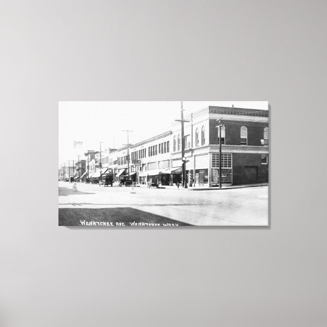 Wenatchee, WashingtonView of Wenatchee Avenue Canvastryck (Framsida)