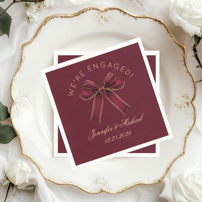 We're engaged Engagement party Red Bow luxury Pappersservett (Skapare uppladdad)