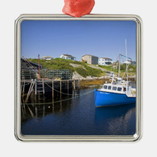 West Dover, Nova Scotia, Kanada. Julgransprydnad Metall