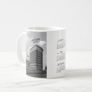 Western automatisk böjd Byggnad 2025-kalender Kaffemugg