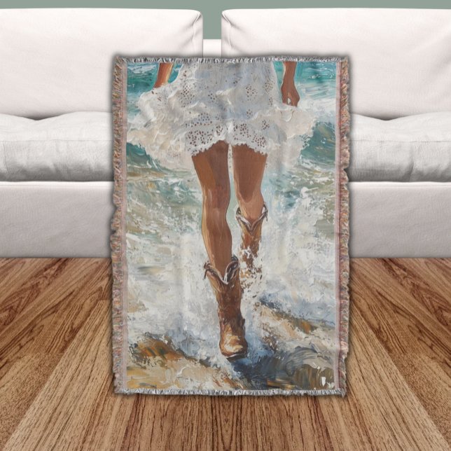 Western Beach för fringe-pipett Filt (Cowgirl Walking Through The Waves on Beach in White Eyelet Skirt Western Fringe Throw Blanket)