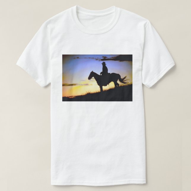 Western Cowboy Sunset Silhouette Tee Shirt (Design framsida)